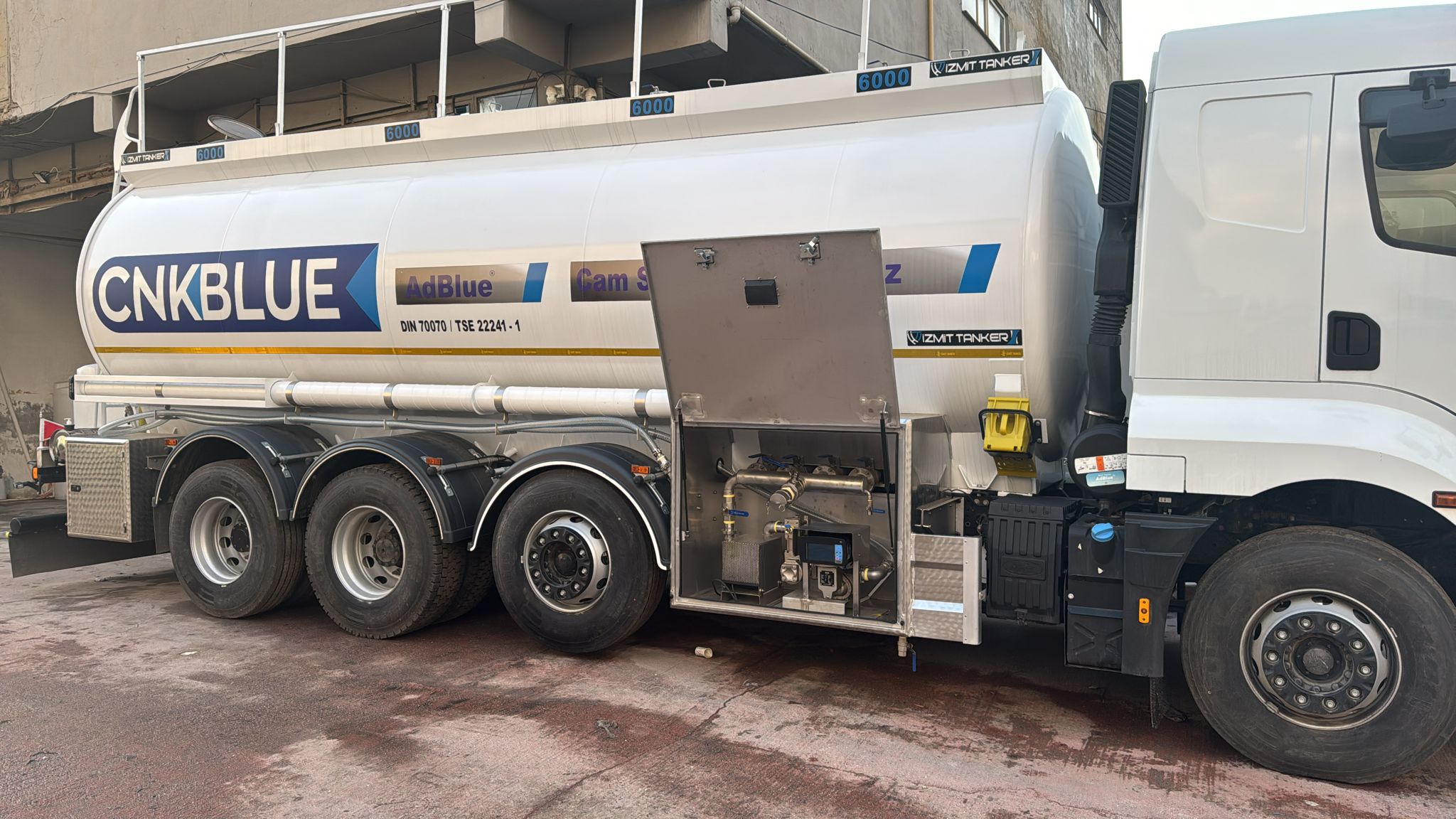 CNKBLUE’ NUN YENİ ADBLUE TANKERİNE MTS 10 EN ELEKTRONİK ADBLUE TANKER SAYACI MONTAJI TAMAMLANDI.